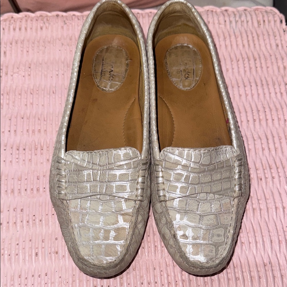 Clarks Women's Metallic Croc-Embossed Loafers - Shiny Pearl Whitish Color